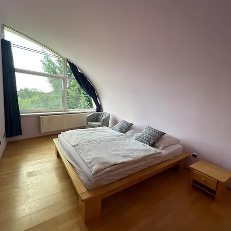 公寓 Slunecni Apartman